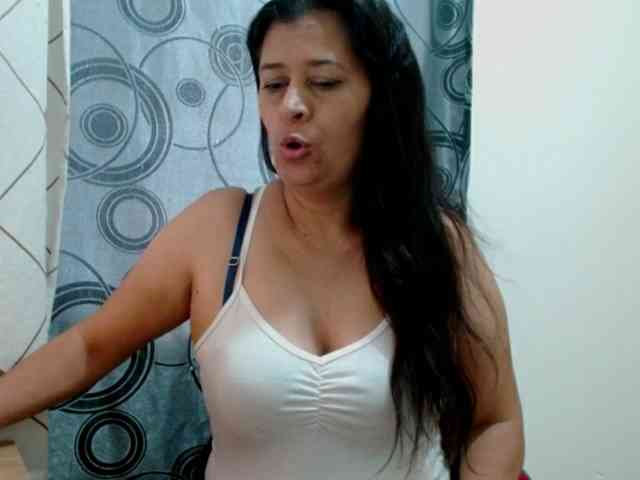 Adrianamilf Adrianamilf