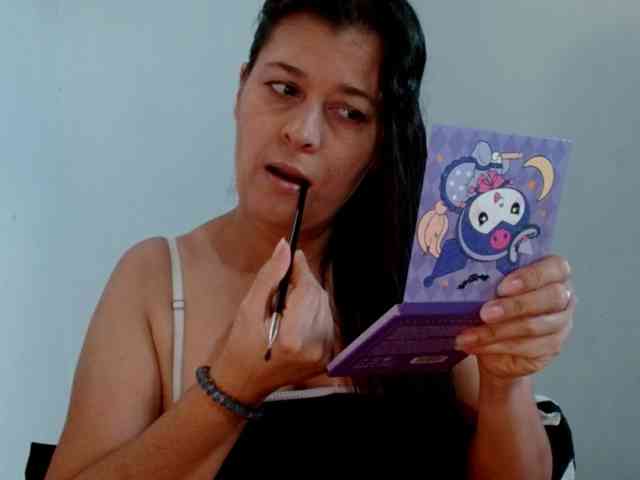 Adrianamilf webcam