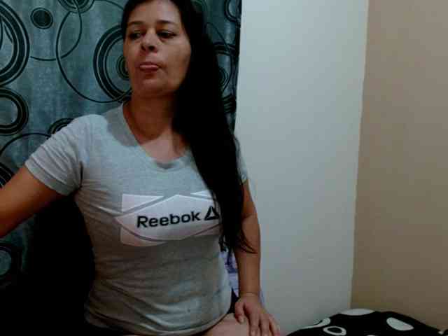 Adrianamilf webcam