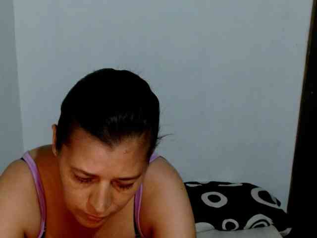 Adrianamilf webcam