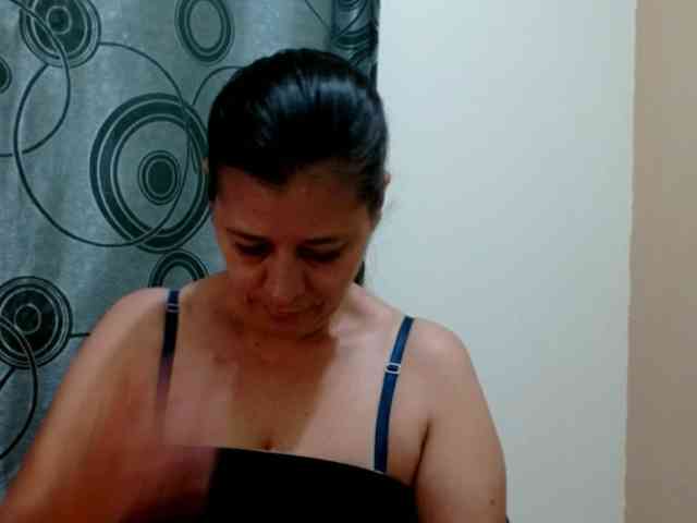 Adrianamilf webcam
