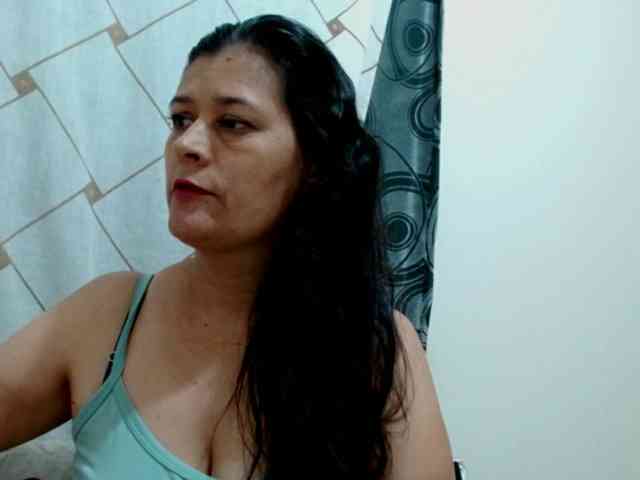 Adrianamilf Adrianamilf