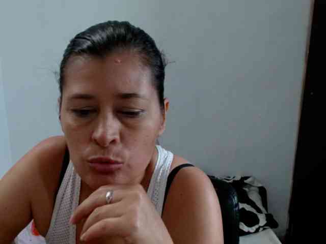 Adrianamilf webcam