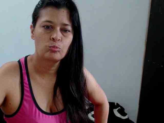 Adrianamilf webcam