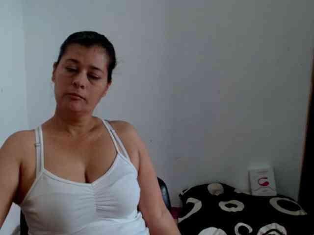 Adrianamilf webcam