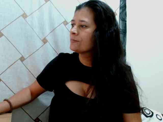 Adrianamilf Adrianamilf