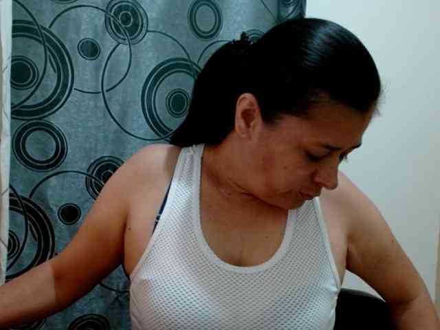 Adrianamilf webcam