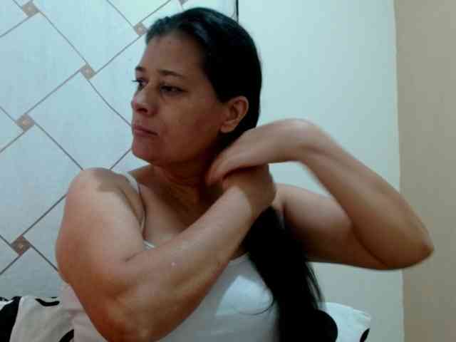 Adrianamilf webcam