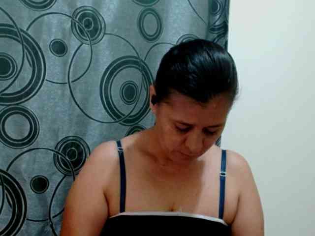 Adrianamilf webcam