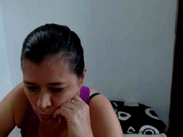 Adrianamilf webcam