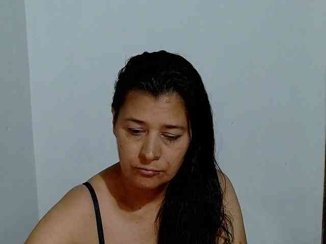 Adrianamilf webcam