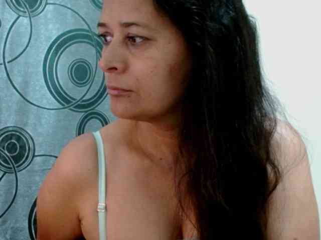 Adrianamilf webcam