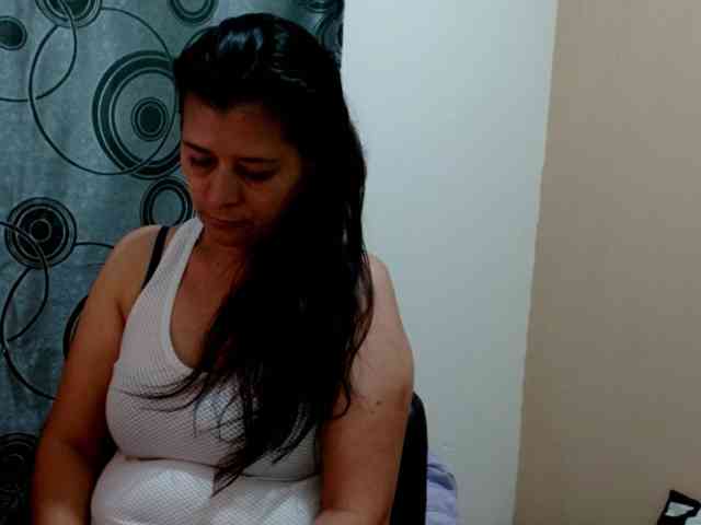 Adrianamilf webcam