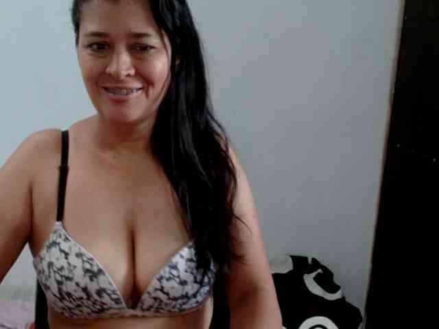 Adrianamilf webcam