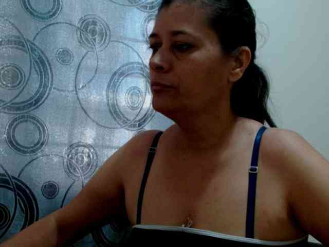 Adrianamilf webcam