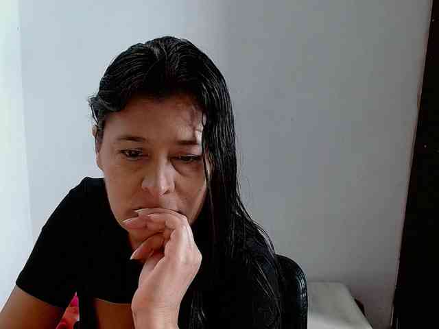 Adrianamilf webcam