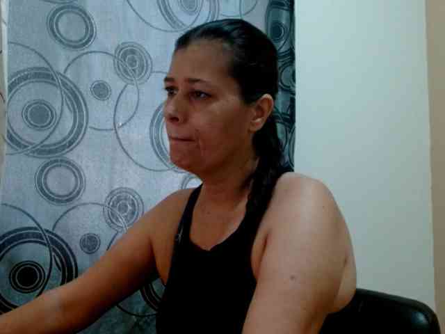 Adrianamilf webcam