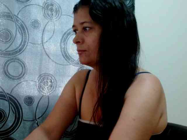 Adrianamilf webcam