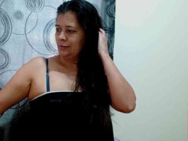 Adrianamilf webcam