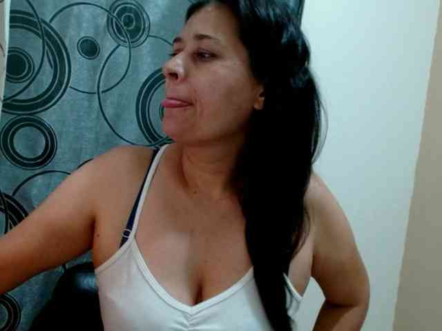 Adrianamilf webcam