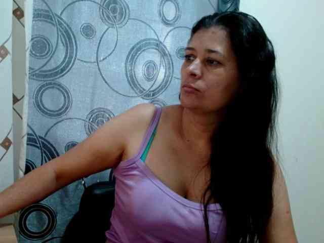 Adrianamilf webcam