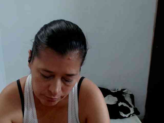 Adrianamilf webcam