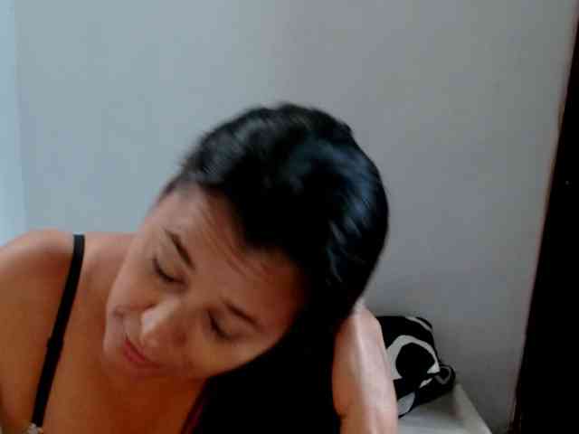 Adrianamilf webcam