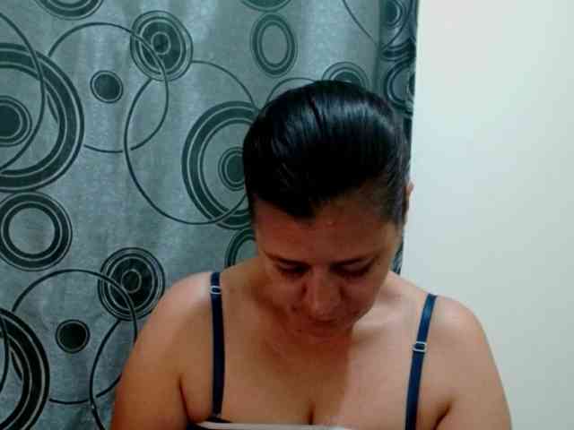 Adrianamilf webcam