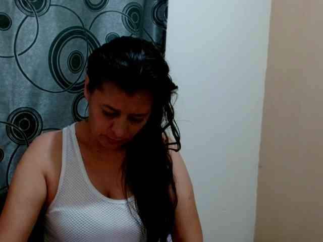 Adrianamilf webcam