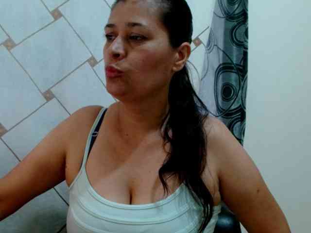 Adrianamilf Adrianamilf