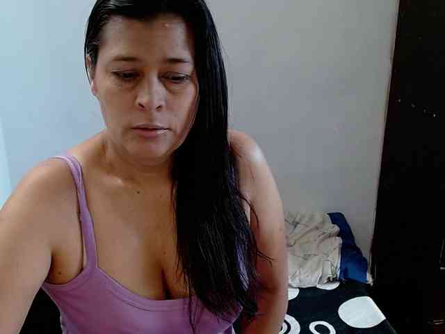 Adrianamilf webcam