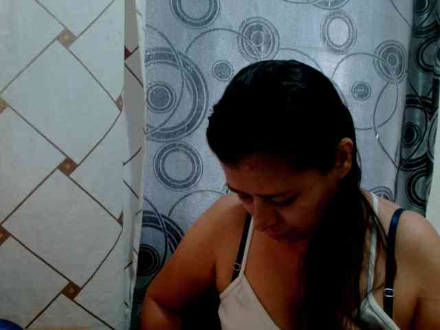 Adrianamilf webcam