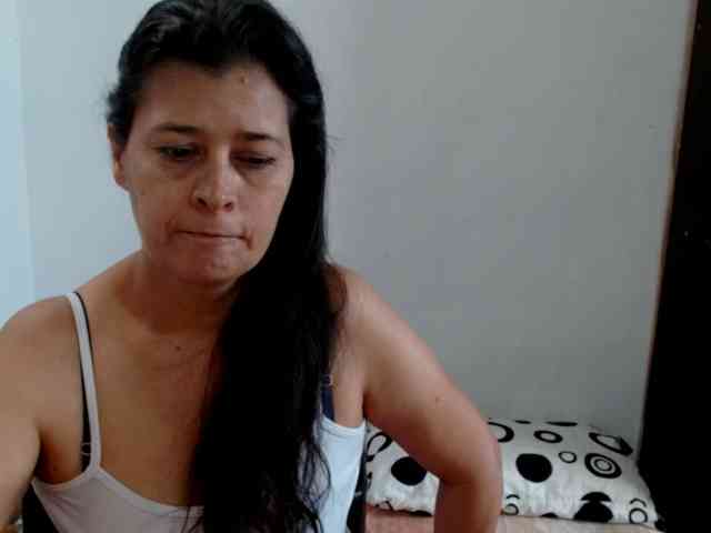Adrianamilf Adrianamilf