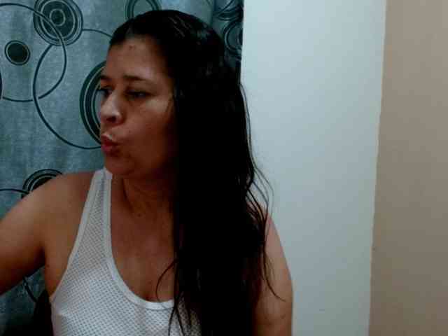 Adrianamilf webcam