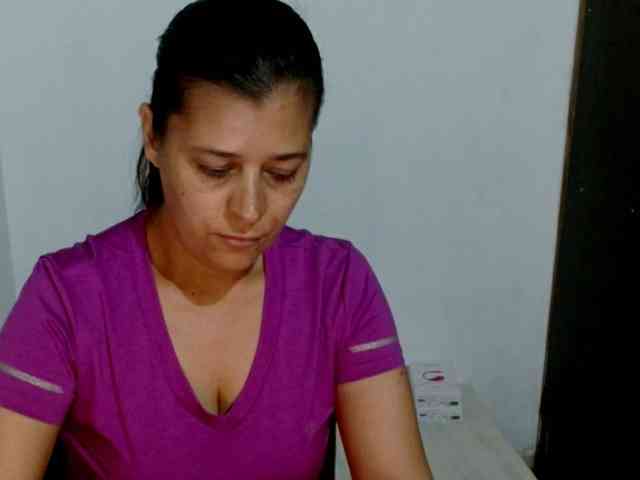 Adrianamilf webcam