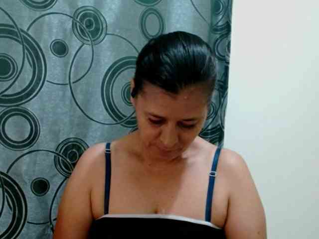 Adrianamilf webcam