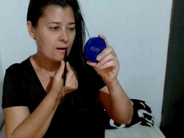 Adrianamilf webcam