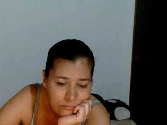 Adrianamilf webcam