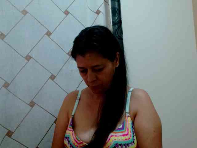 Adrianamilf webcam