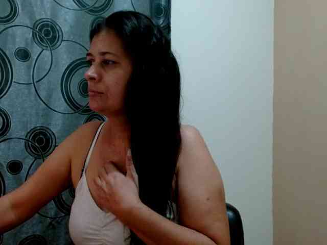 Adrianamilf webcam