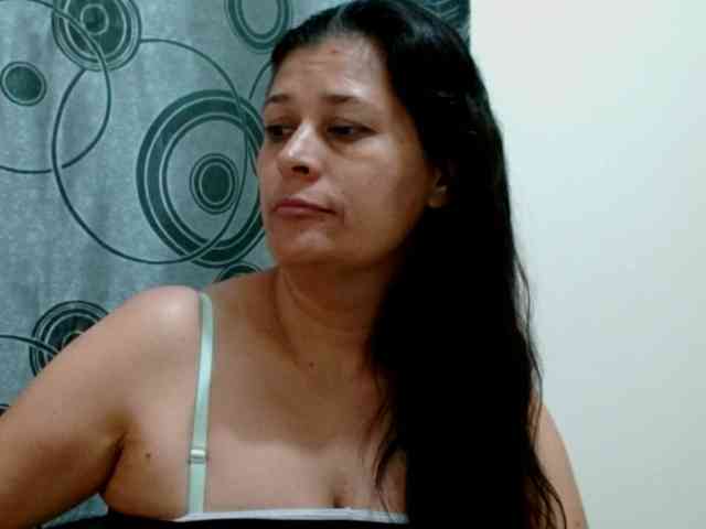Adrianamilf webcam