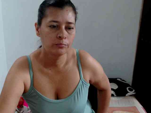 Adrianamilf webcam