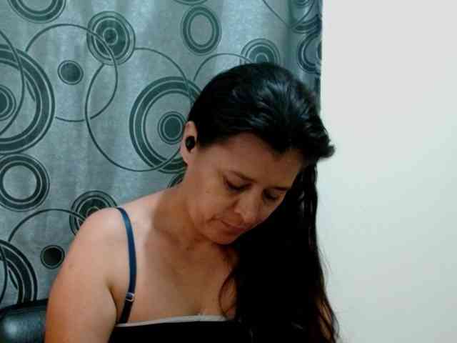 Adrianamilf webcam