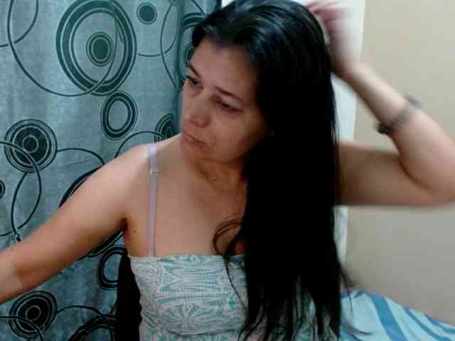 Adrianamilf webcam