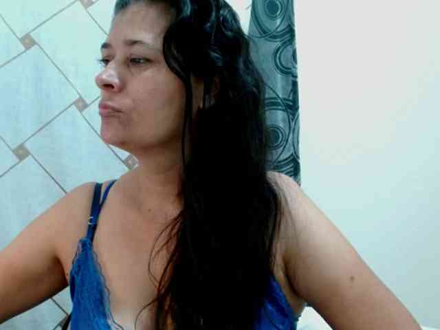 Adrianamilf webcam