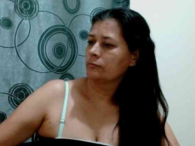 Adrianamilf webcam