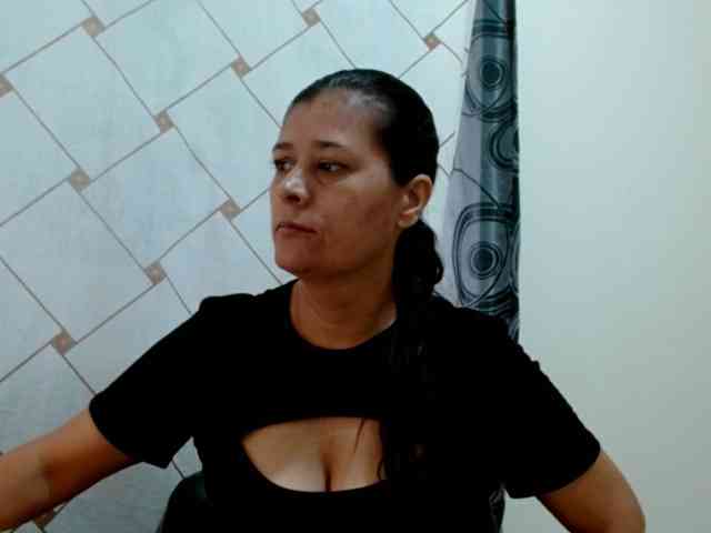 Adrianamilf webcam
