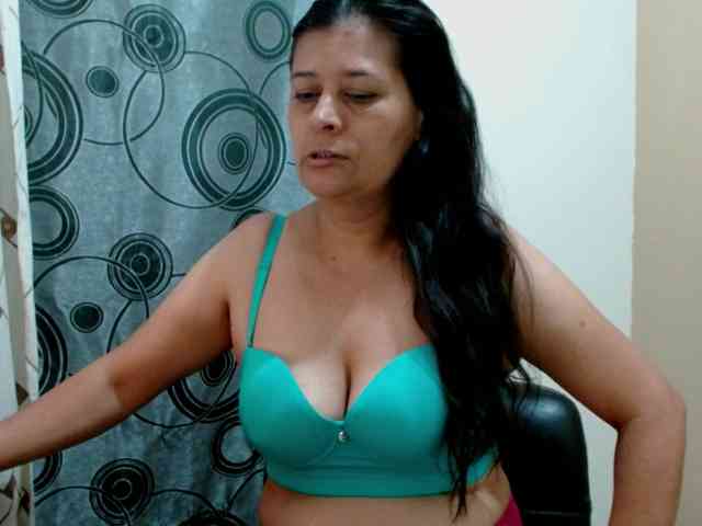 Adrianamilf Adrianamilf