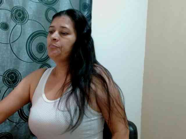 Adrianamilf webcam