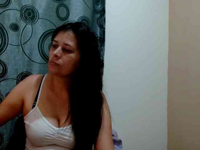Adrianamilf webcam